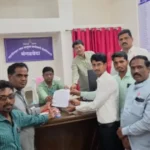 मंगळवेढा तालुक्यात दुष्काळसदृश परिस्थिती; टँकरने पाणीपुरवठ्यासह विविध मागण्यांसाठी काँग्रेसचे तहसीलदारांना निवेदन 
